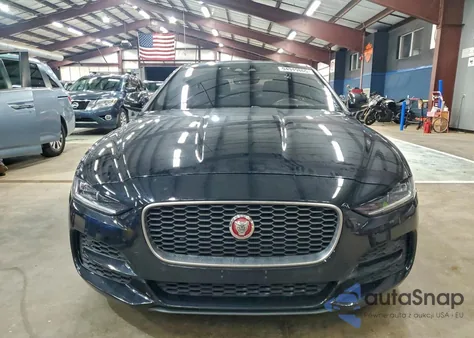 2020 Jaguar Xe S z USA, uszkodzony, nr VIN SAJAE4FX6LCP60326